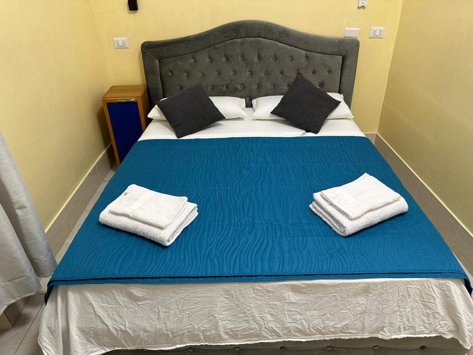 Bed and Breakfast Turati Termini Řím Exteriér fotografie